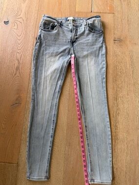 H&M Women's Skinny Jeans in Light Gray Wash